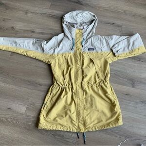 Patagonia Two-Tone Yellow and White Jacket